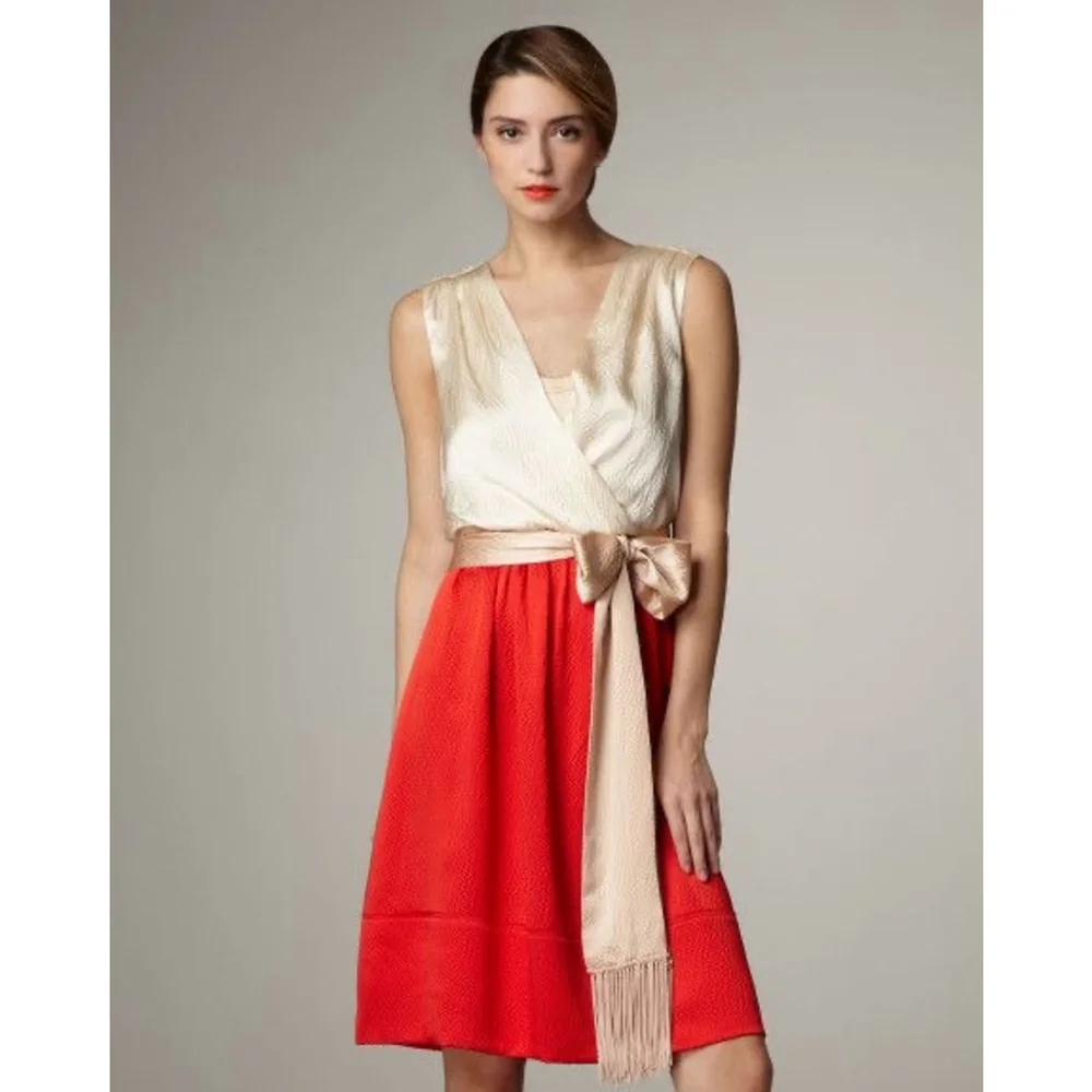 Tory Burch Darya Cream and‎ Red Silk Colorblock Wrap Dress 52111401 Size 0